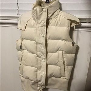 Banana Republic cream colored puffer vest